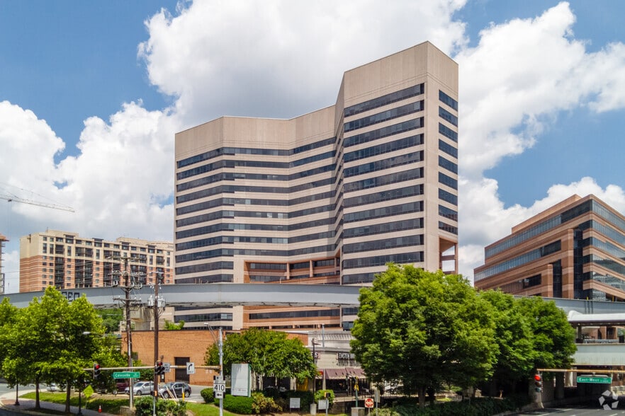 8403 Colesville Rd, Silver Spring, MD to rent - Building Photo - Image 2 of 8