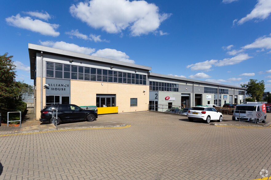 Honywood Rd, Basildon for sale - Building Photo - Image 1 of 1