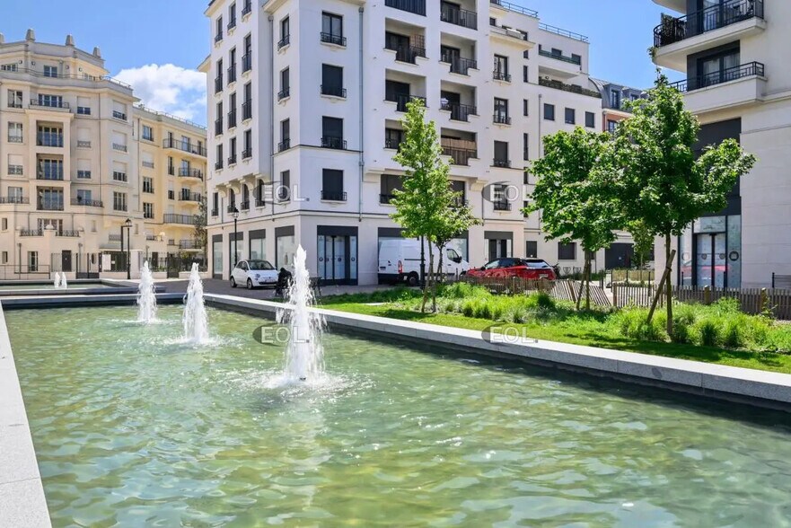 411 Avenue Du Général De Gaulle, Clamart to rent - Building Photo - Image 2 of 4