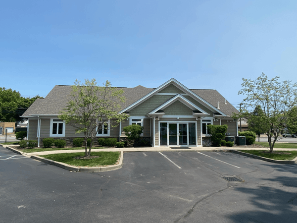 1100 Portage Trl, Cuyahoga Falls, OH for sale - Building Photo - Image 1 of 14