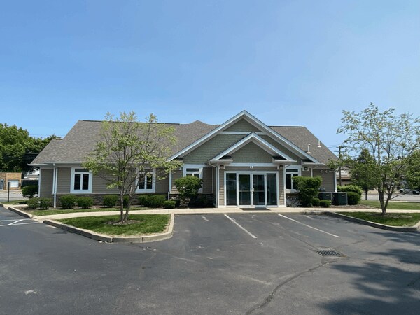 1100 Portage Trl, Cuyahoga Falls, OH for sale Building Photo- Image 1 of 1
