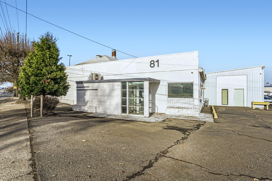 81 NE Columbia Blvd, Portland, OR for sale - Building Photo - Image 3 of 25