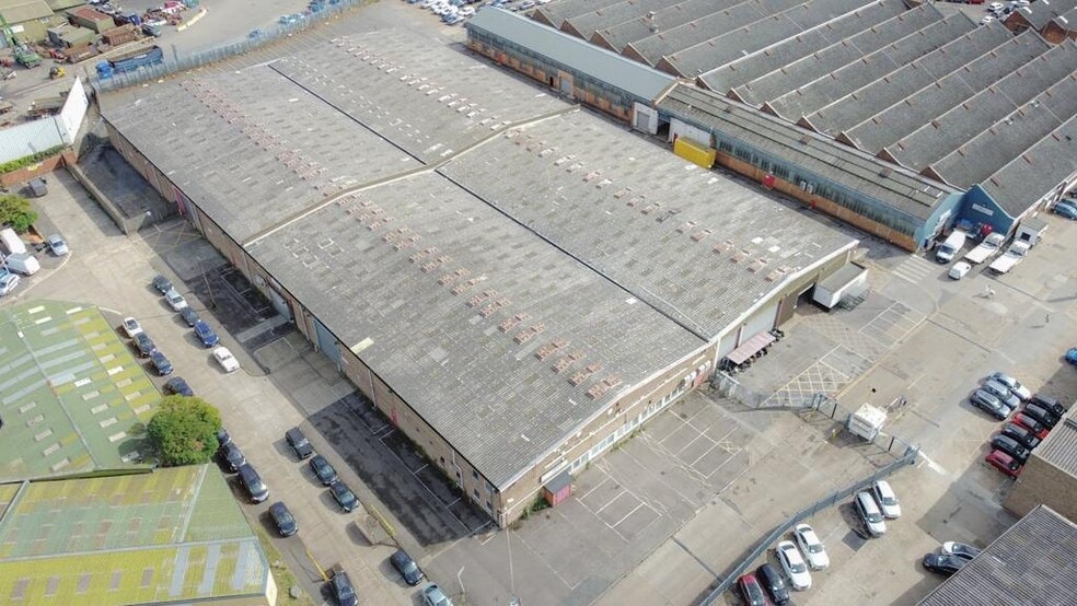 24 Salter St, London to rent - Building Photo - Image 3 of 9