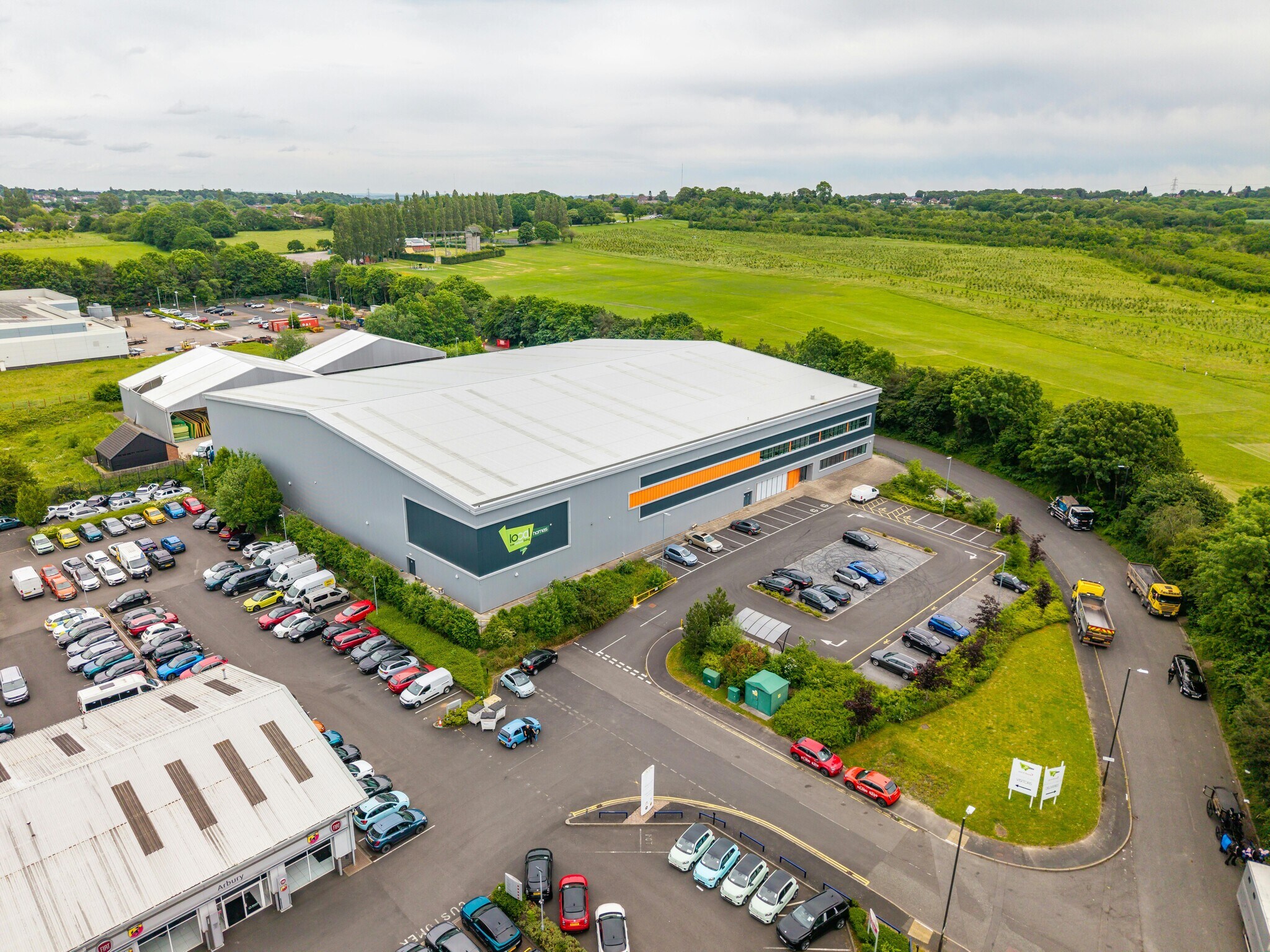 Airfield Dr, Aldridge to rent Building Photo- Image 1 of 13
