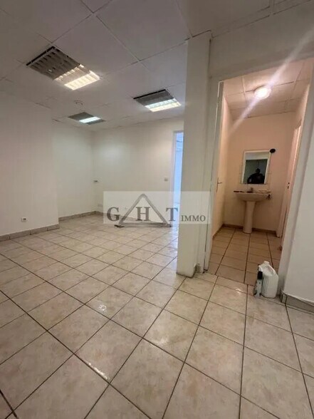 Industrial in Bonneuil-sur-Marne to rent - Interior Photo - Image 3 of 6