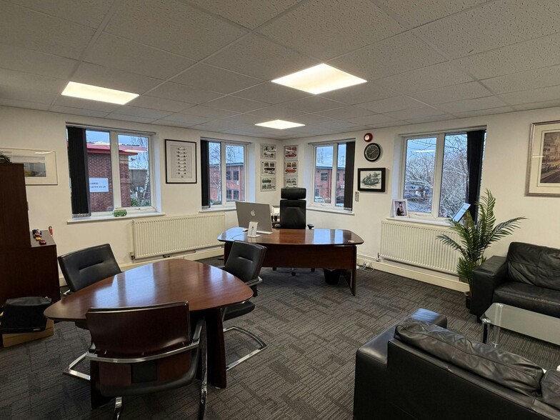 Hanbury Rd, Stoke Prior for sale - Building Photo - Image 3 of 10