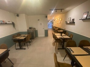 Retail in Barcelona, Barcelona to rent Interior Photo- Image 2 of 3