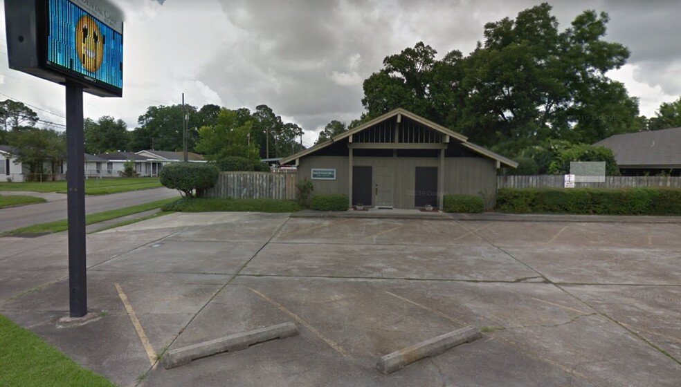 4001 Louisiana Ave, Lake Charles, LA for rent - Building Photo - Image 1 of 7