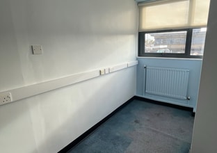 Victoria Rd, Washington to rent Interior Photo- Image 1 of 9