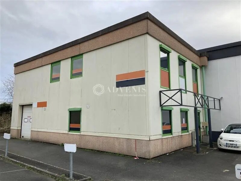 Location Bureaux 223 m² - Photo 1