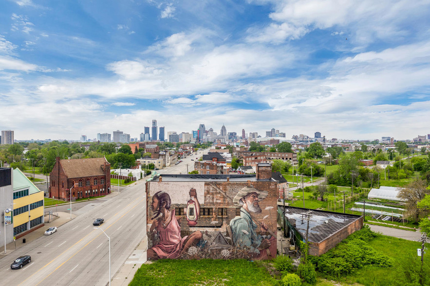 2933 Gratiot Ave, Detroit, MI for sale - Building Photo - Image 1 of 1