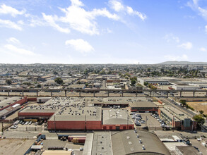 916 98th Ave, Oakland, CA for rent Building Photo- Image 1 of 6