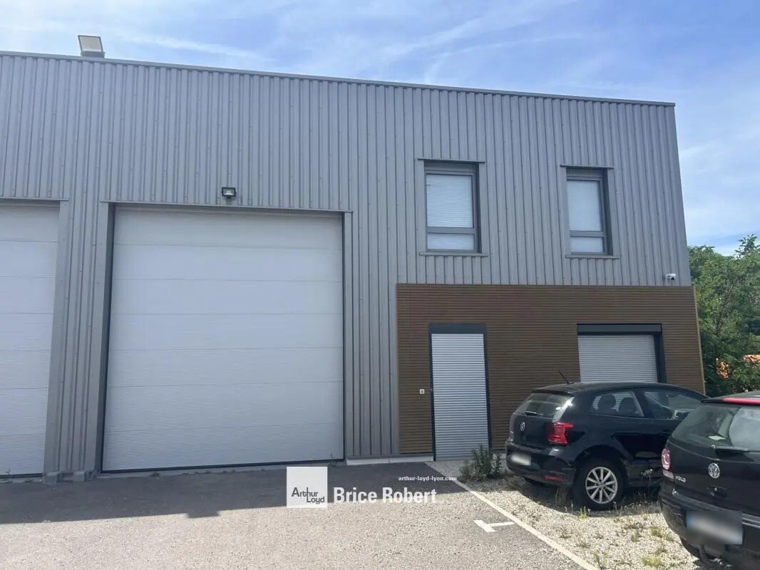 Light Industrial in Corbas to rent Building Photo- Image 1 of 7