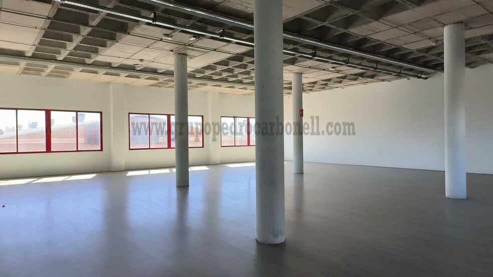 Industrial in Elche, Alicante to rent - Interior Photo - Image 3 of 3