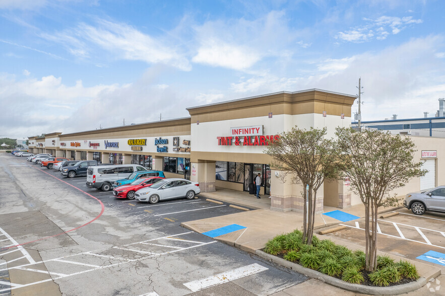 132-156 E FM-1960, Houston, TX for rent - Building Photo - Image 1 of 22