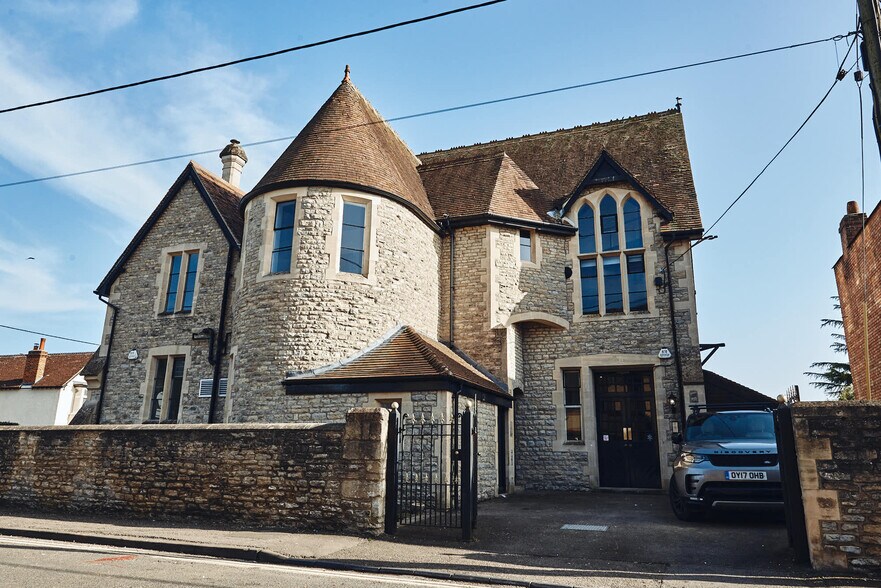 Priory Rd, Bicester for sale - Interior Photo - Image 1 of 1