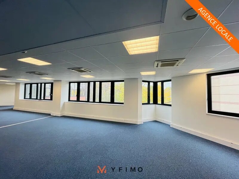 Location Bureaux 115 m² - Photo 1