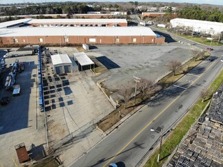 More details for 855 N Hoskins Rd, Charlotte, NC - Industrial for Rent