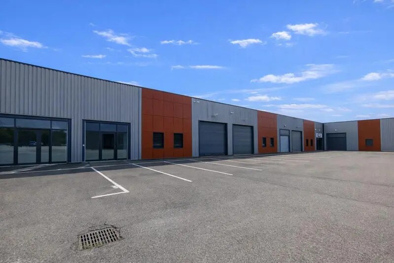 2 Allée De Longueterre, Montrabé to rent Building Photo- Image 1 of 16