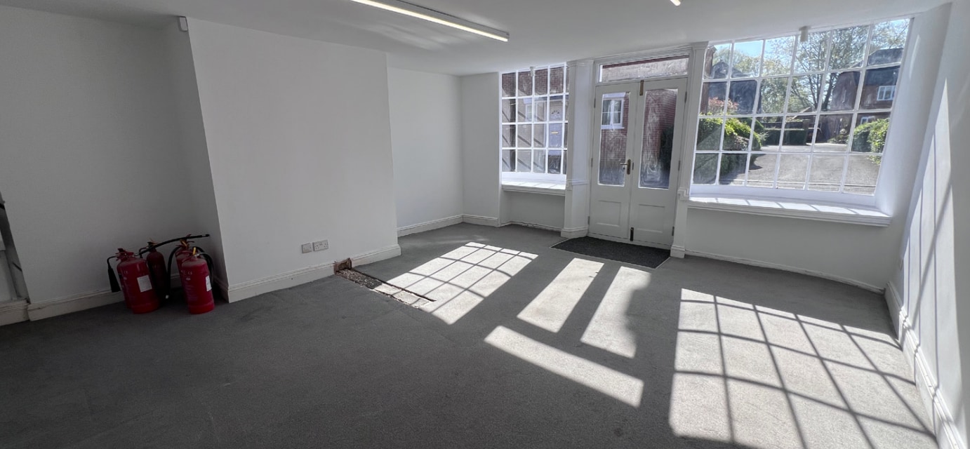 34A Provost St, Fordingbridge for sale Interior Photo- Image 1 of 3