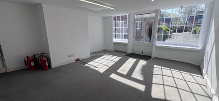 34A Provost St, Fordingbridge for sale Interior Photo- Image 1 of 3