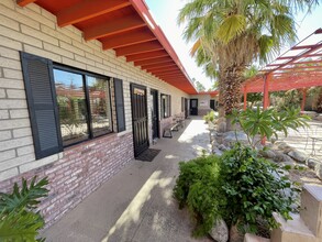 13279 Palm Dr, Desert Hot Springs, CA for rent Building Photo- Image 1 of 8