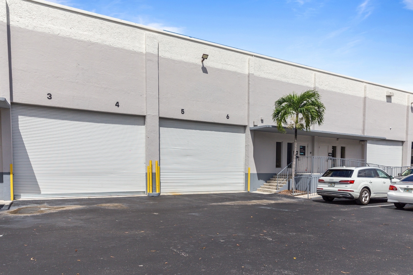 1400-1466 NW 82nd Ave, Doral, FL to rent Primary Photo- Image 1 of 10