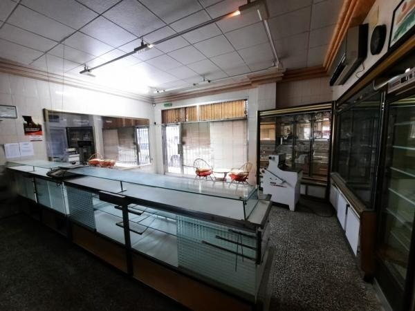 Retail in Villena for sale Interior Photo- Image 1 of 23