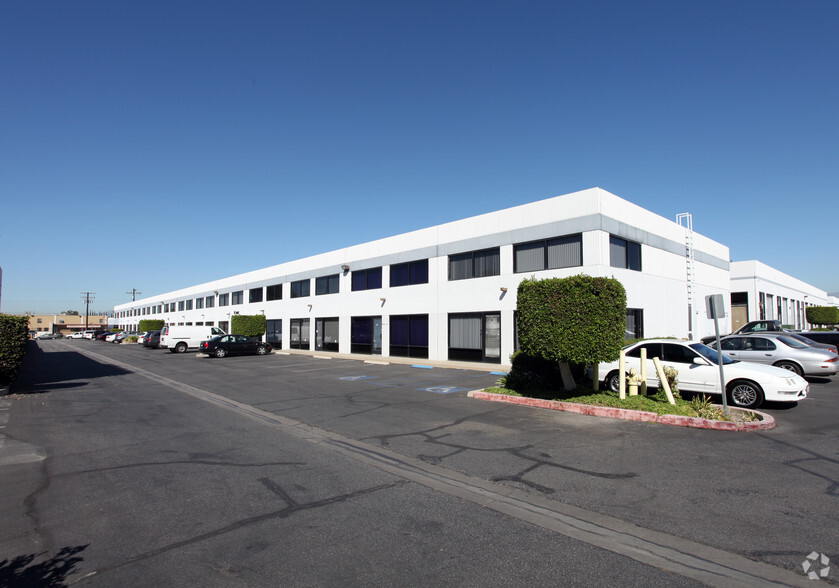 148 8th Ave, City Of Industry, CA for rent - Primary Photo - Image 1 of 3