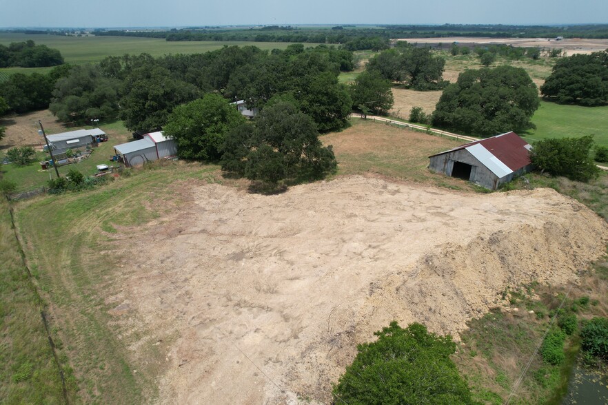 1707 Silent Valley Rd, Lockhart, TX for sale - Building Photo - Image 3 of 8