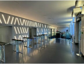 Office in Marseille to rent Building Photo- Image 2 of 20