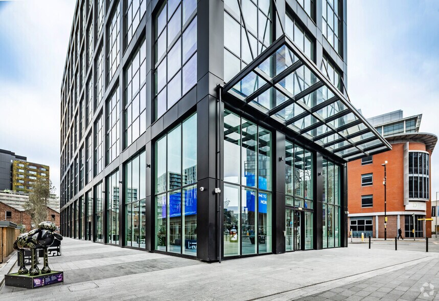 Quay St, Manchester to rent - Building Photo - Image 2 of 14