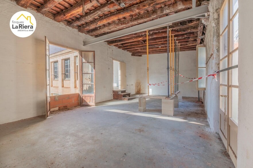 Industrial in Arenys de Mar, Barcelona for sale - Interior Photo - Image 2 of 15