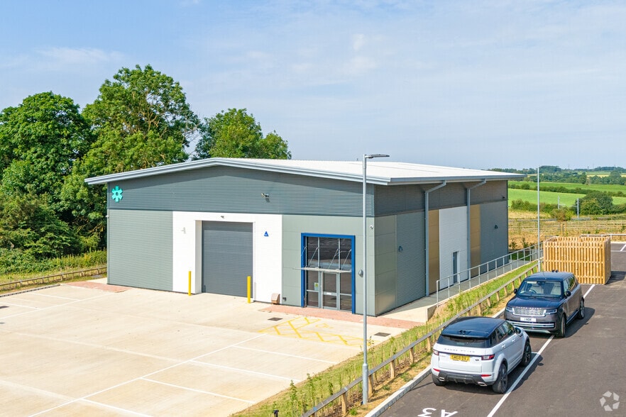 Wistow Rd, Leicester to rent - Building Photo - Image 2 of 5