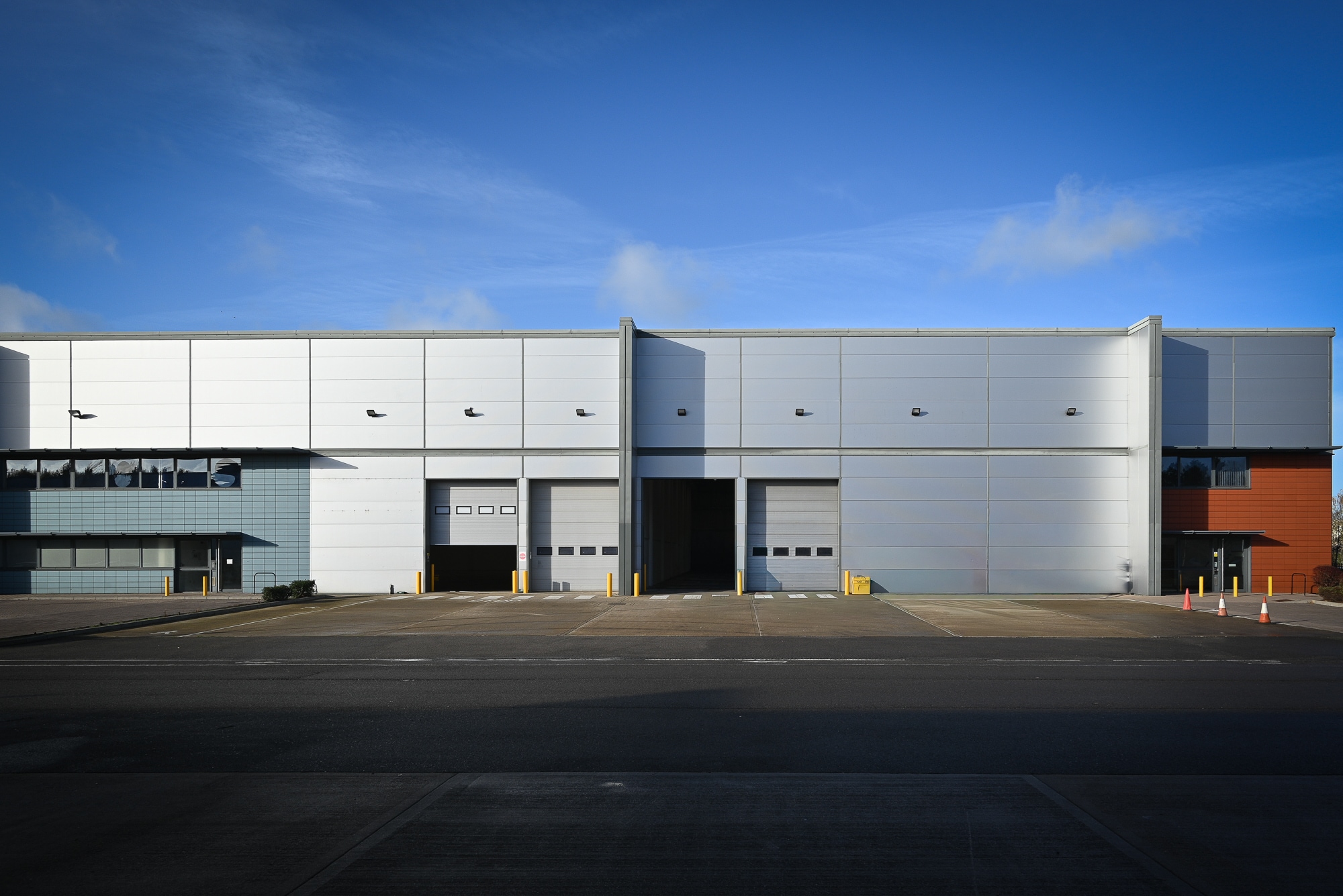 Dunfermline Ct, Milton Keynes to rent Building Photo- Image 1 of 5