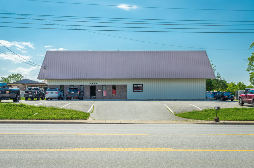 7619 Hixson Pike, Hixson, TN for sale - Building Photo - Image 1 of 29