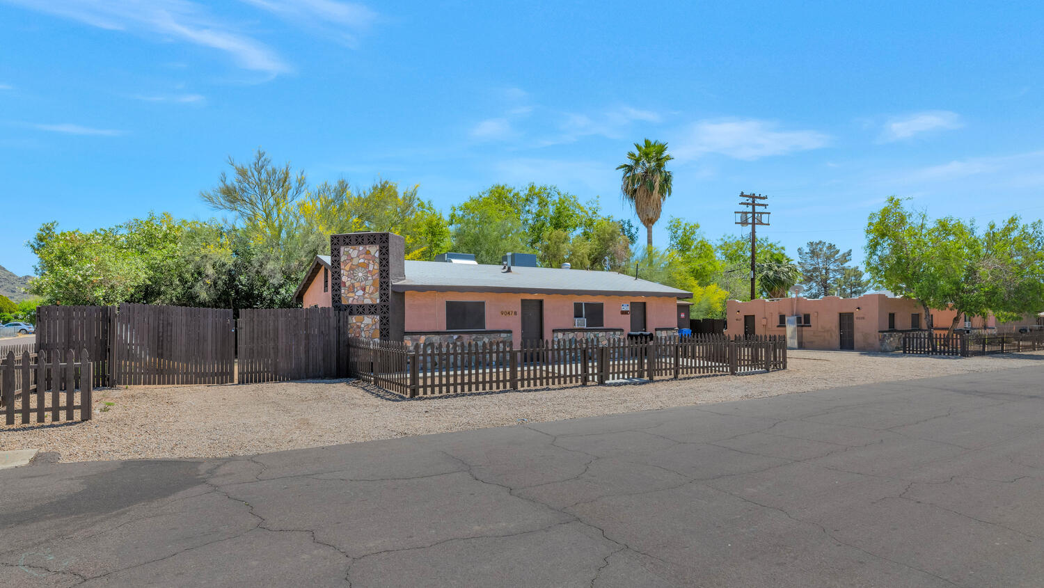 9033-9047 N 11th St, Phoenix, AZ for sale Building Photo- Image 1 of 1