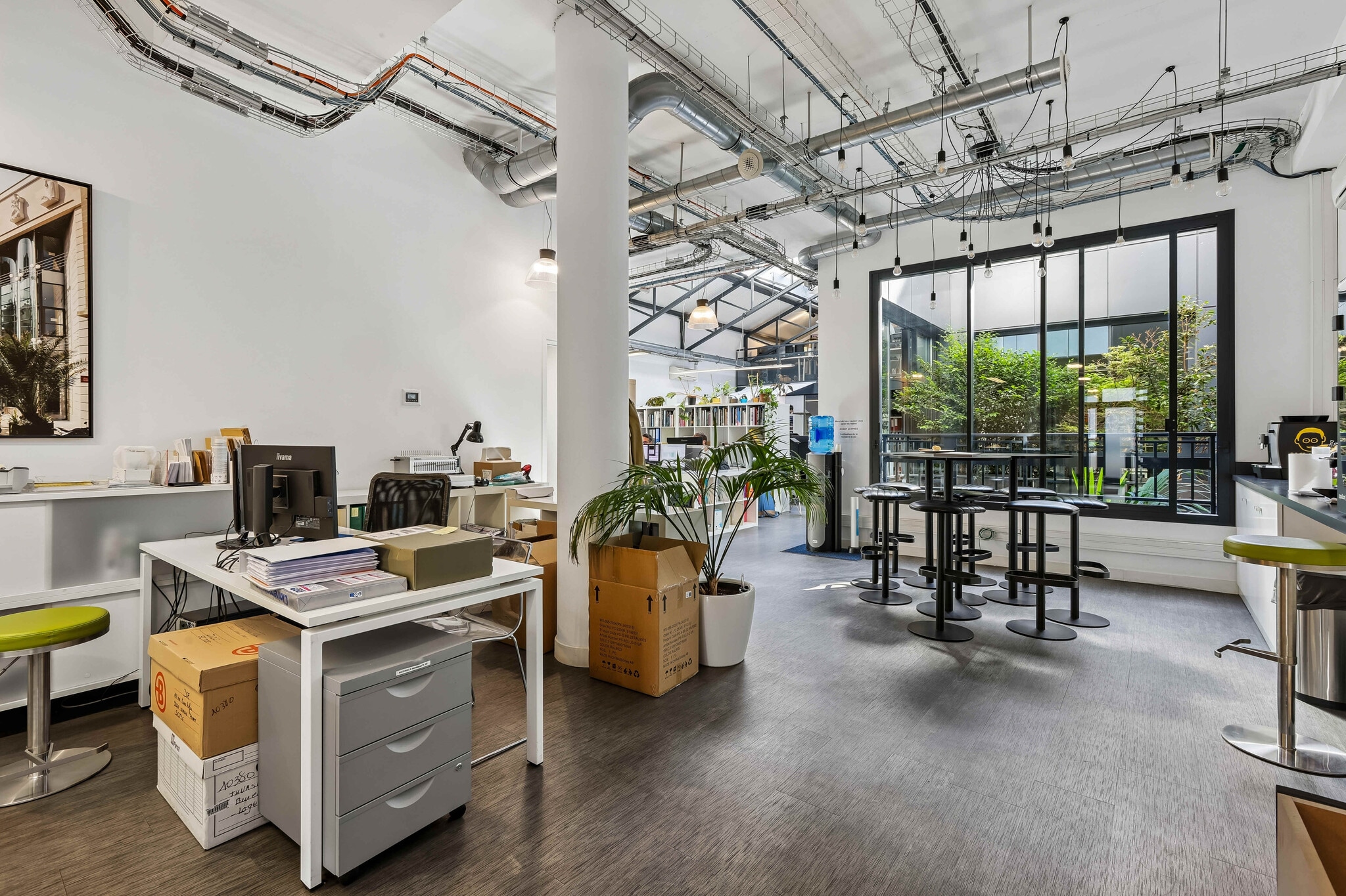 Build-to-Rent in Levallois-Perret for sale Interior Photo- Image 1 of 13