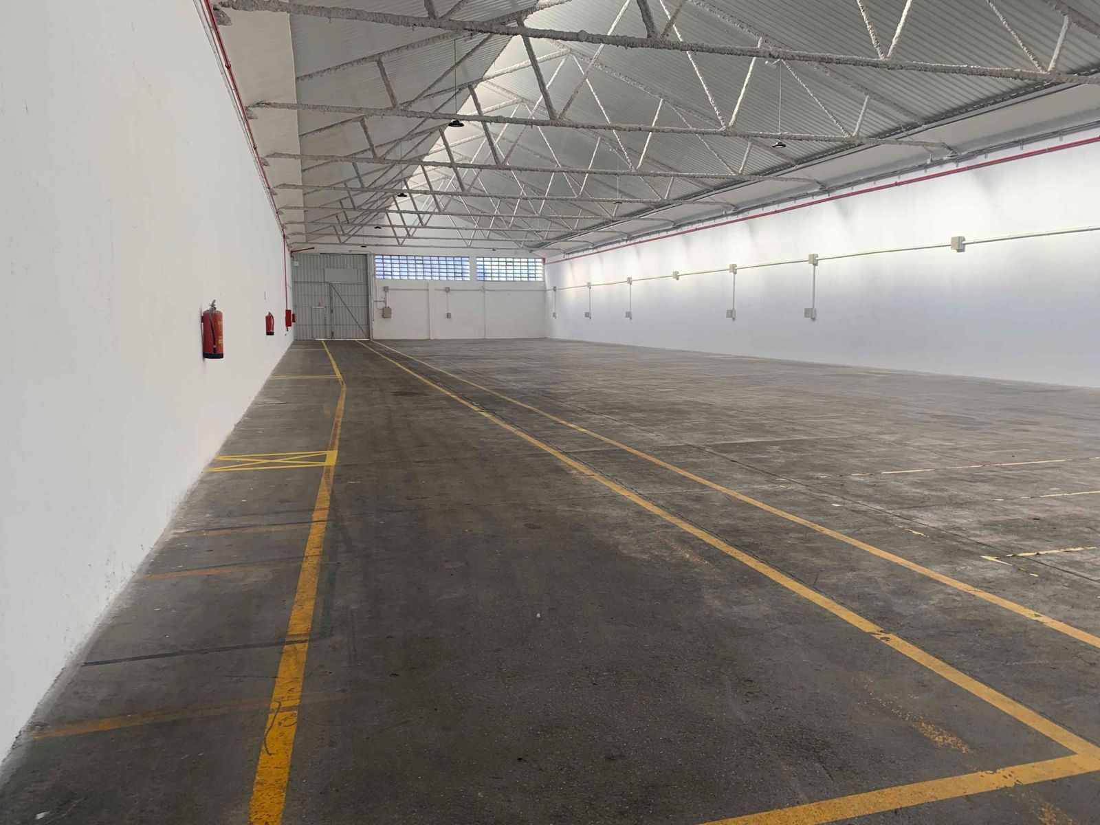 Industrial in San Fernando de Henares, Madrid to rent Building Photo- Image 1 of 3