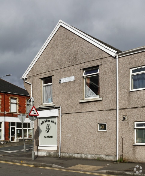 4 Beach St, Swansea for sale - Building Photo - Image 2 of 5