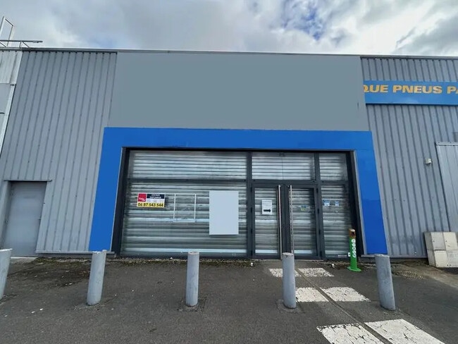 Location Commerce 370 m²