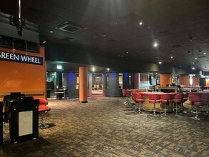Explore Ln, Bristol to rent Interior Photo- Image 2 of 2
