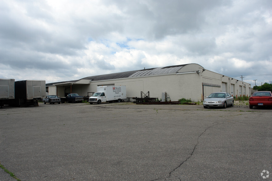 1258 Rochester Rd, Troy, MI for sale - Building Photo - Image 3 of 7