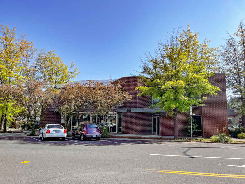 18 NW Oregon Ave, Bend, OR for rent - Building Photo - Image 3 of 7