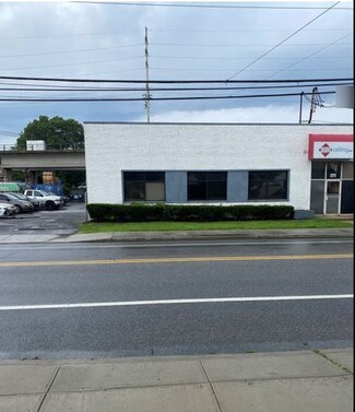 More details for 555-557 Oak St, Copiague, NY - Industrial for Rent