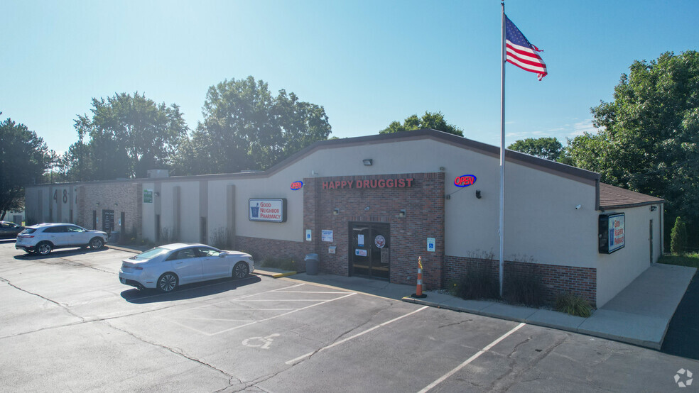 487 W Main St, West Jefferson, OH for rent - Building Photo - Image 1 of 28