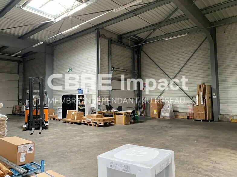 Light Industrial in Dijon to rent - Building Photo - Image 3 of 8