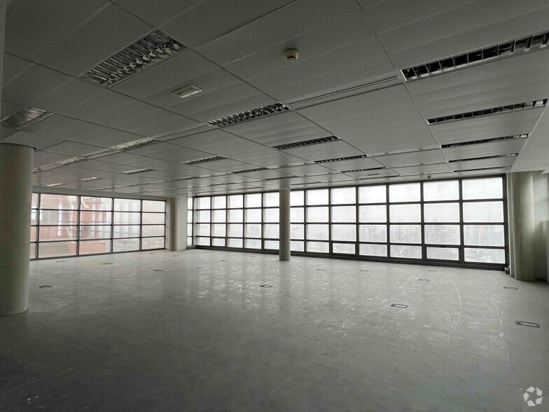 Office in Alcobendas, MAD for rent - Building Photo - Image 2 of 16