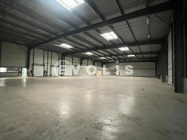 Office in Blanquefort to rent - Interior Photo - Image 1 of 6