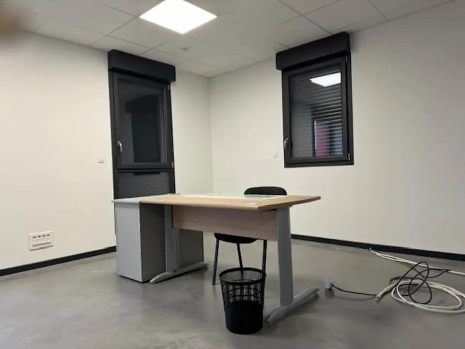 Location Bureaux 32 m² - Photo 1